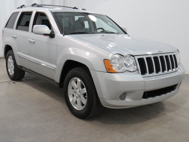 2010 Jeep grand cherokee limited 4d sport utility